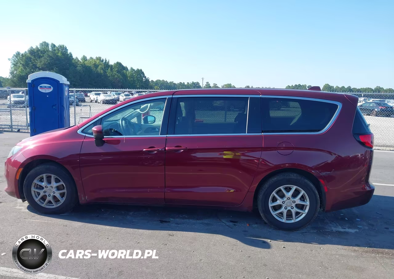 2017 Chrysler Pacifica Lx VIN:2C4RC1CG9HR657622 - 14