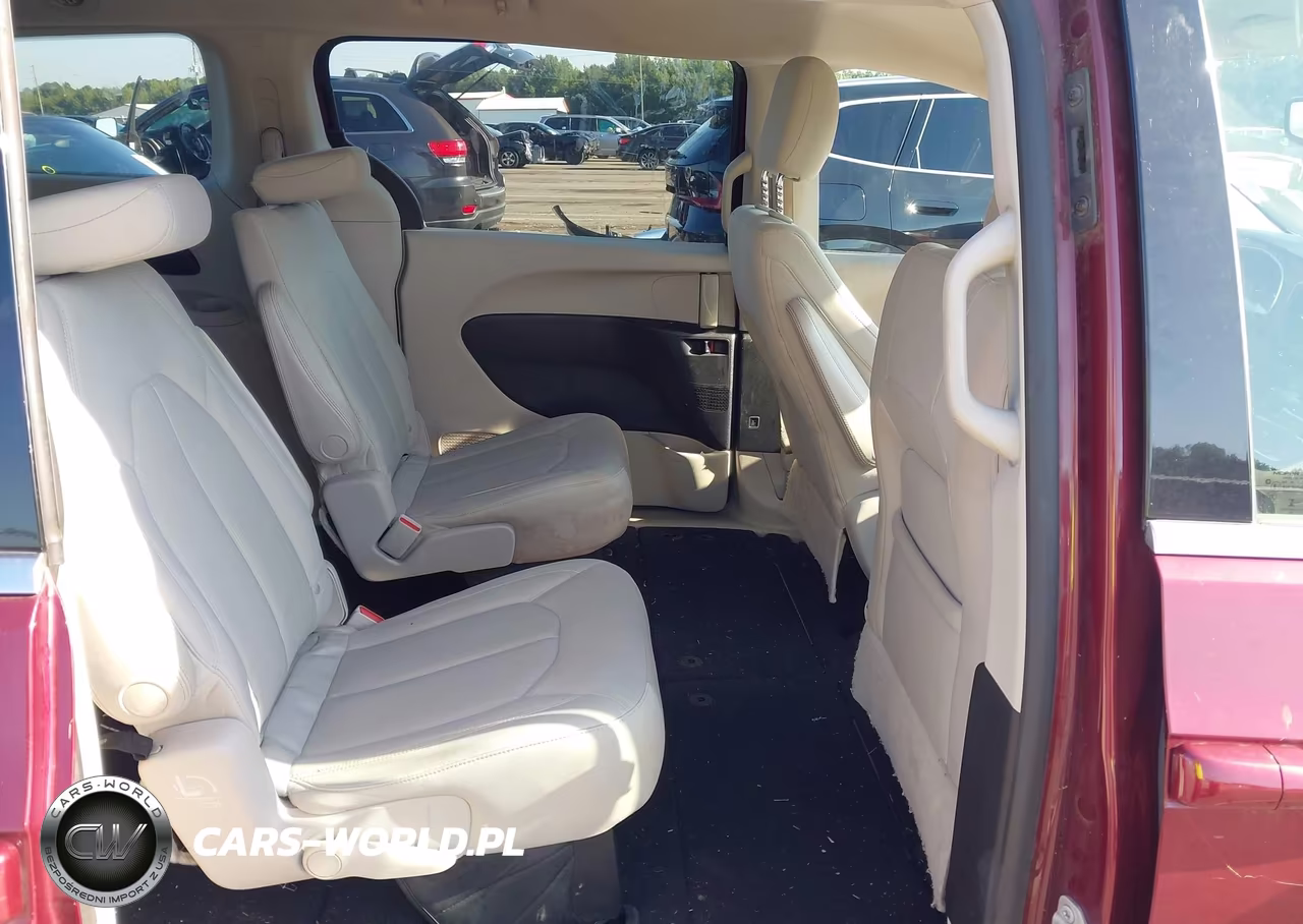 2017 Chrysler Pacifica Lx VIN:2C4RC1CG9HR657622 - 8