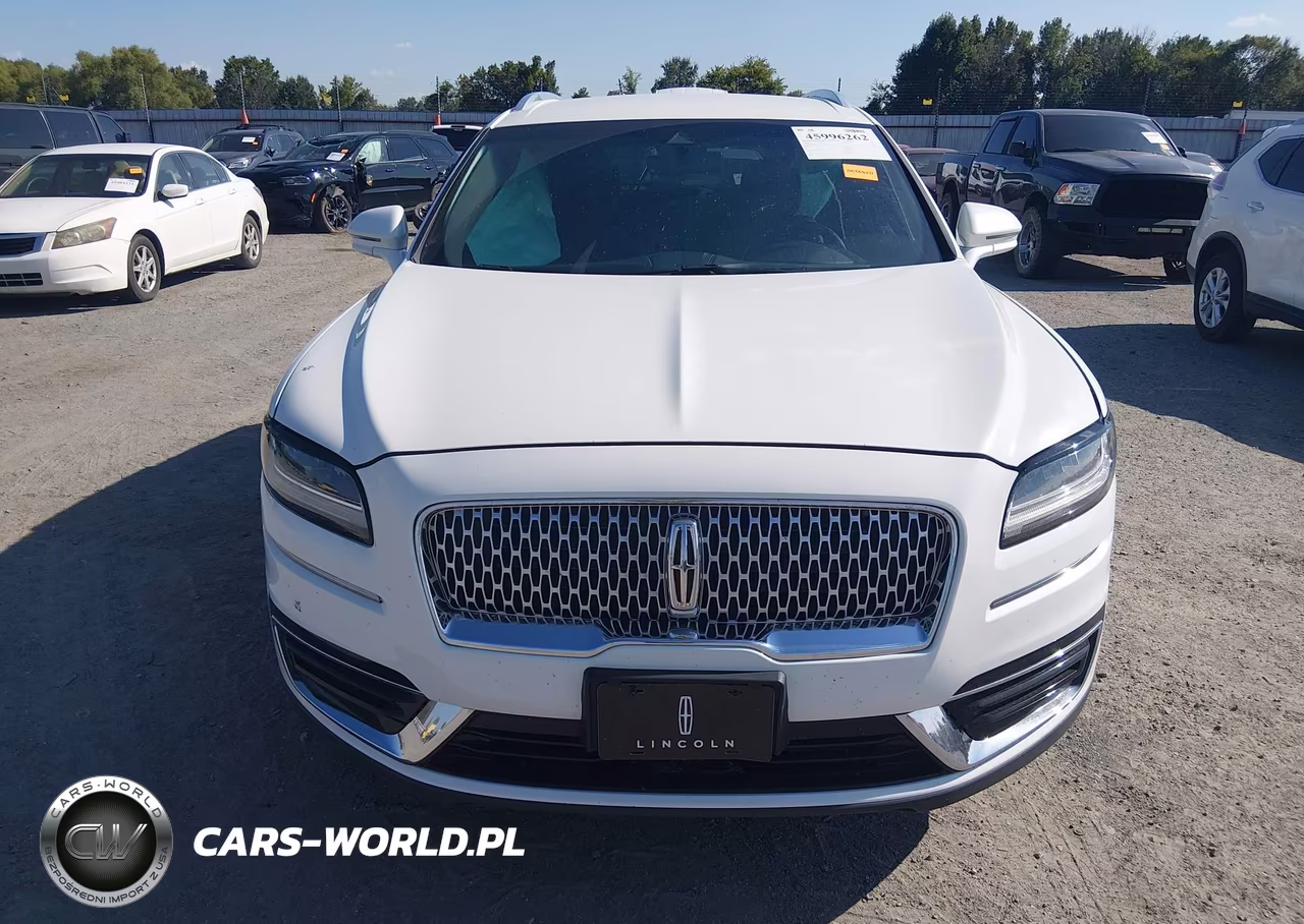 2020 Lincoln Nautilus Standard VIN:2LMPJ6J90LBL10325 - 12
