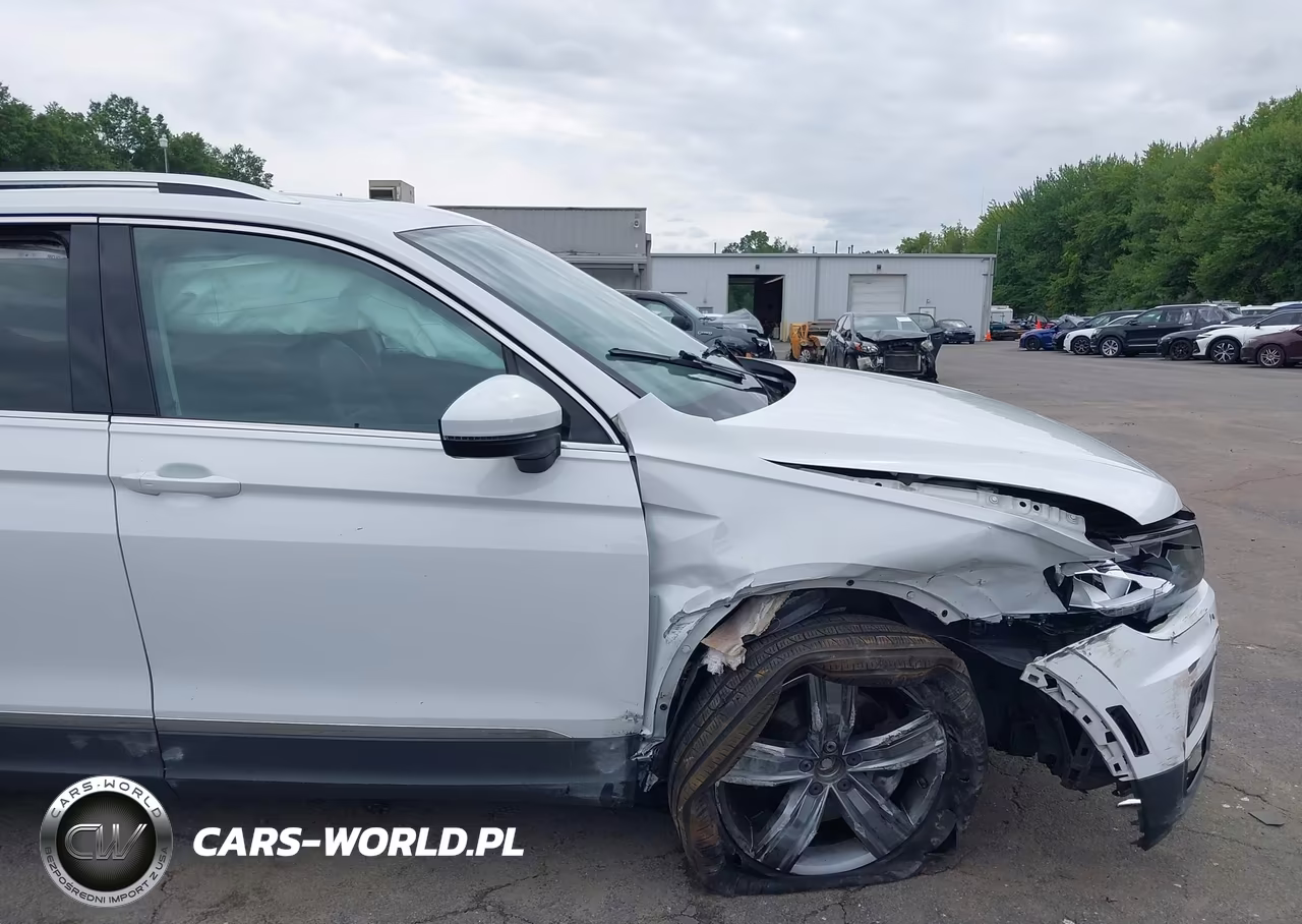 2020 Volkswagen Tiguan 2.0T Se-2.0T Se R-Line Black-2.0T Sel VIN:3VV2B7AX9LM137450 - 6