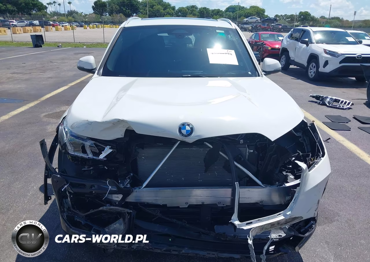 2026 BMW X1 xDrive28I VIN:WBX73EF03T5572703 - 12