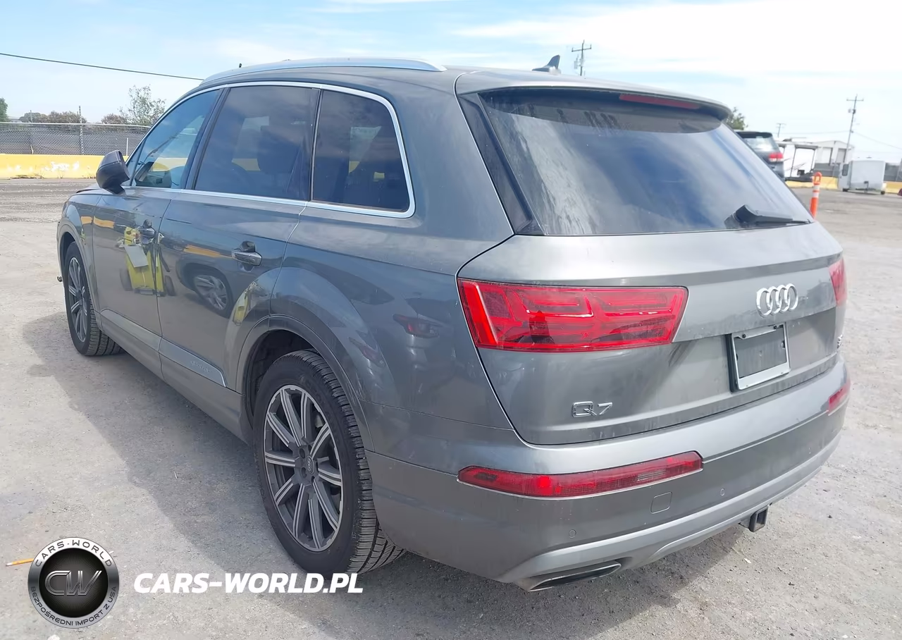 2017 Audi Q7 3.0T Premium VIN:WA1VAAF73HD000523 - 3