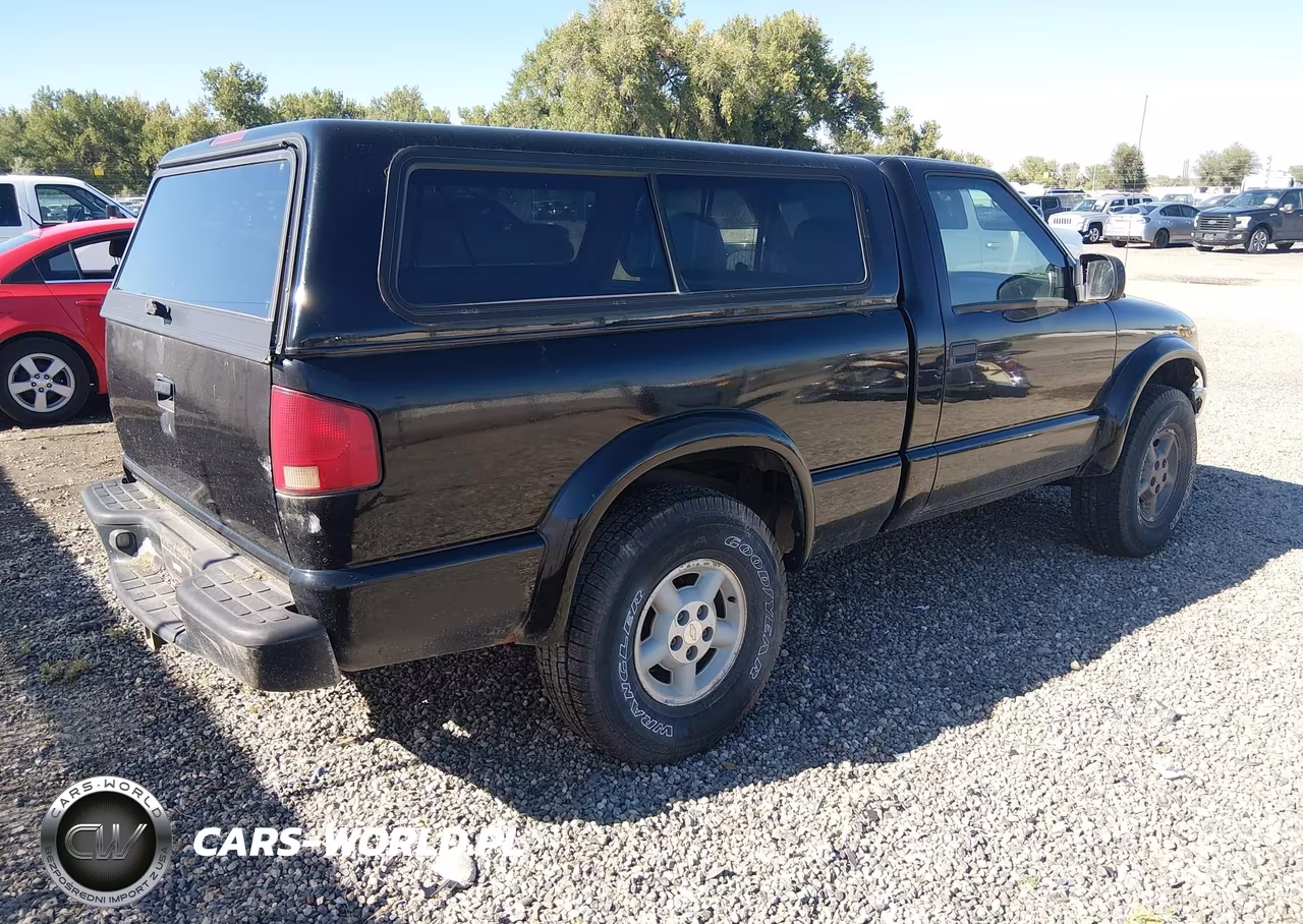 1999 Chevrolet S-10 Ls VIN:1GCCT14W3XK185250 - 4