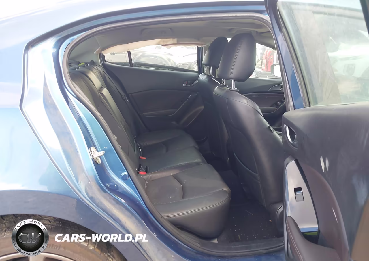 2018 Mazda Mazda3 Grand Touring VIN:3MZBN1W38JM166327 - 8