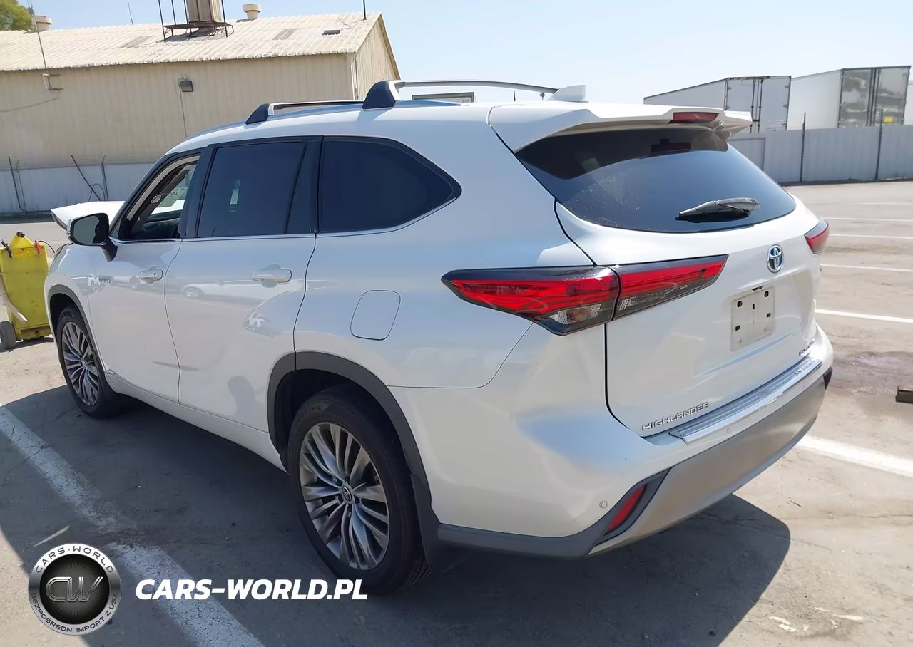 2020 Toyota Highlander Hybrid Platinum VIN:5TDEBRCH1LS010088 - 3