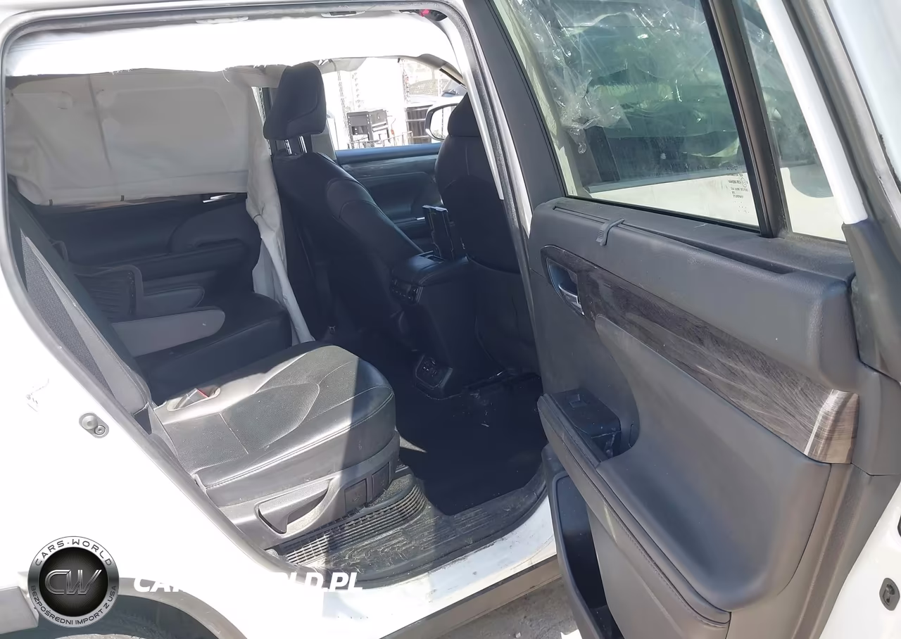 2020 Toyota Highlander Hybrid Platinum VIN:5TDEBRCH1LS010088 - 8