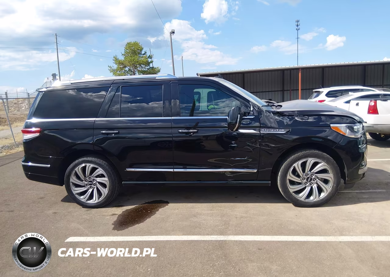 2023 Lincoln Navigator Reserve VIN:5LMJJ2LG6PEL00010 - 13