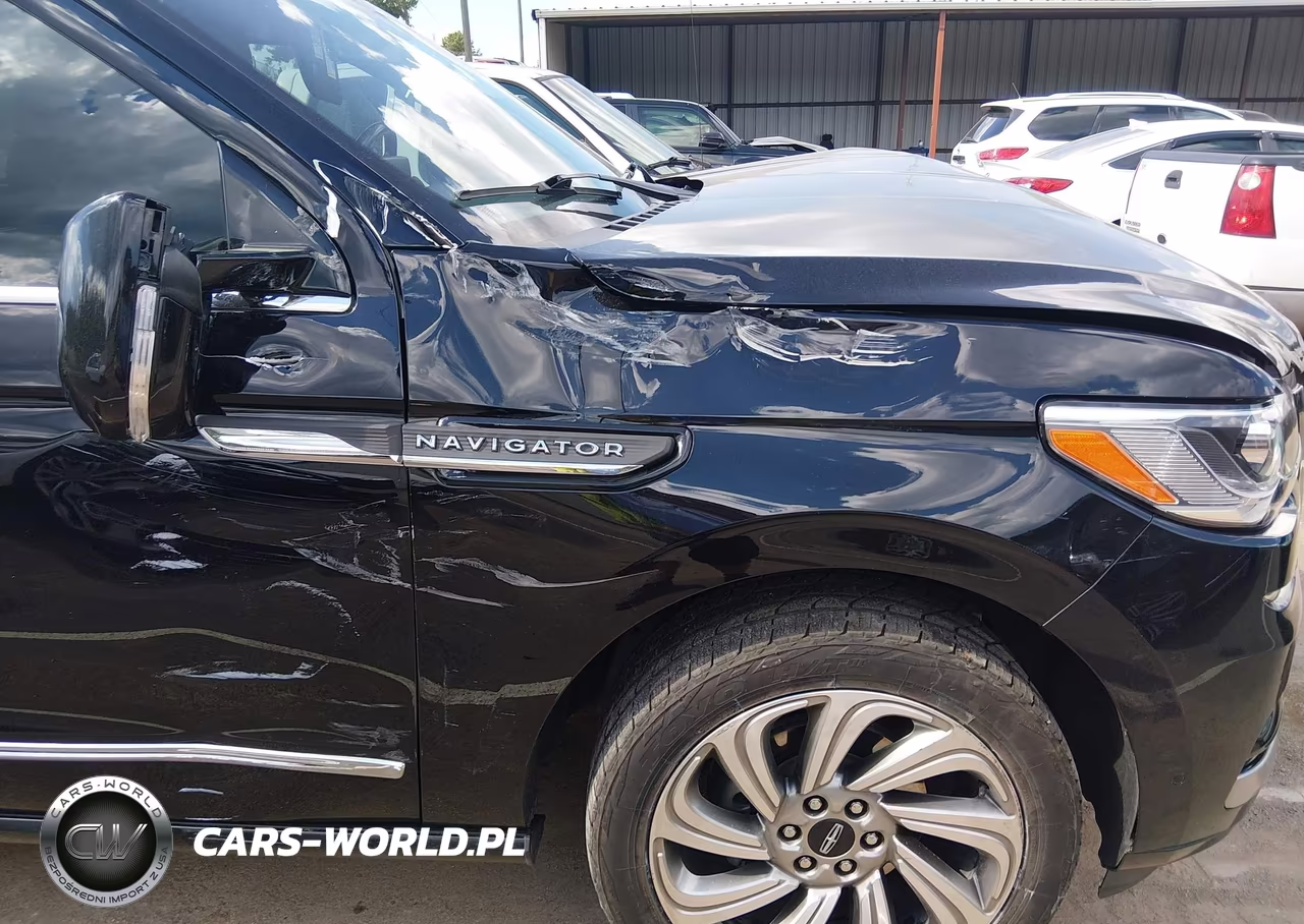 2023 Lincoln Navigator Reserve VIN:5LMJJ2LG6PEL00010 - 18