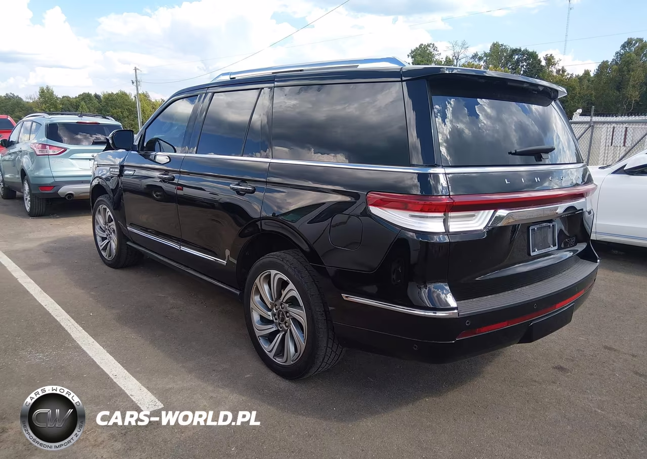 2023 Lincoln Navigator Reserve VIN:5LMJJ2LG6PEL00010 - 3