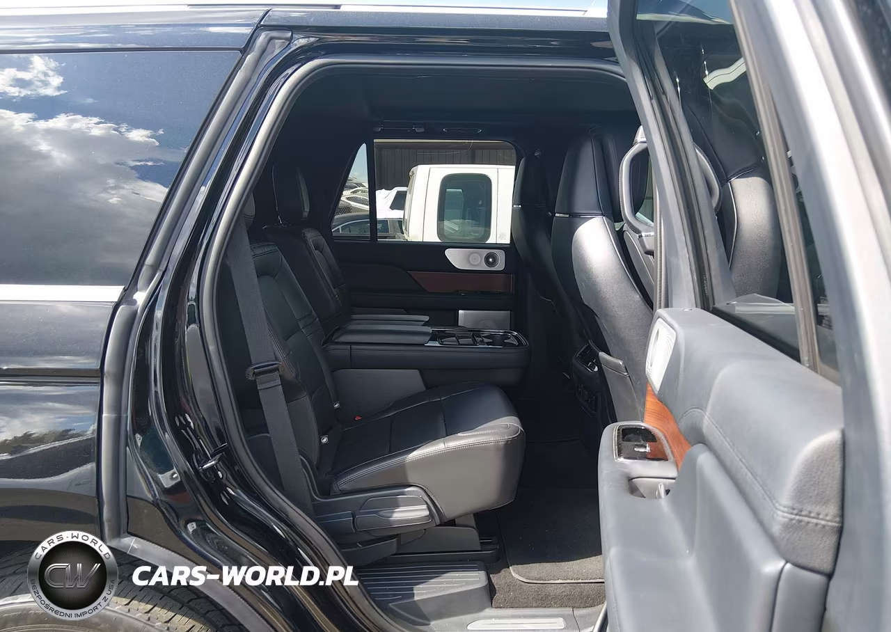 2023 Lincoln Navigator Reserve VIN:5LMJJ2LG6PEL00010 - 8