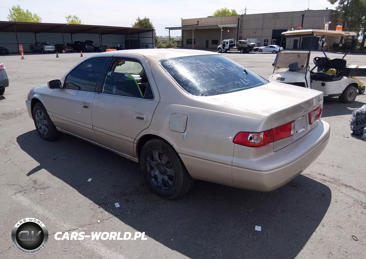2001 Toyota Camry Ce VIN:4T1BG22K81U839057 - 3