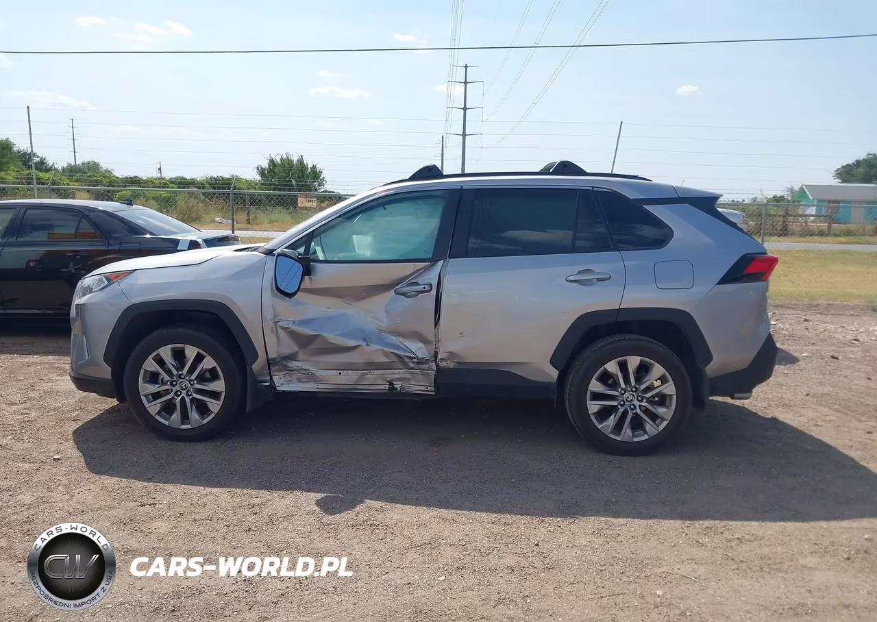 2021 Toyota Rav4 Xle Premium VIN:2T3C1RFV7MC166083 - 14