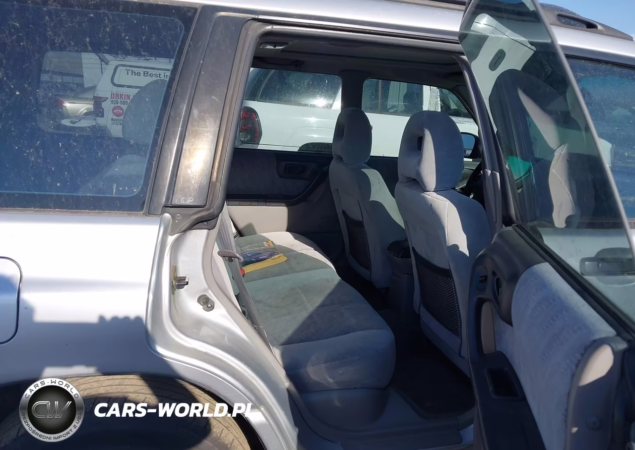 2002 Subaru Forester S VIN:JF1SF65682H715657 - 8