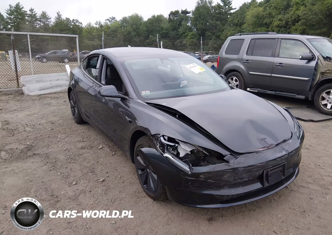 2026 Tesla Model 3 Premium Rear-Wheel Drive-Rear-Wheel Drive VIN:5YJ3E1EA8TF190111 - 1