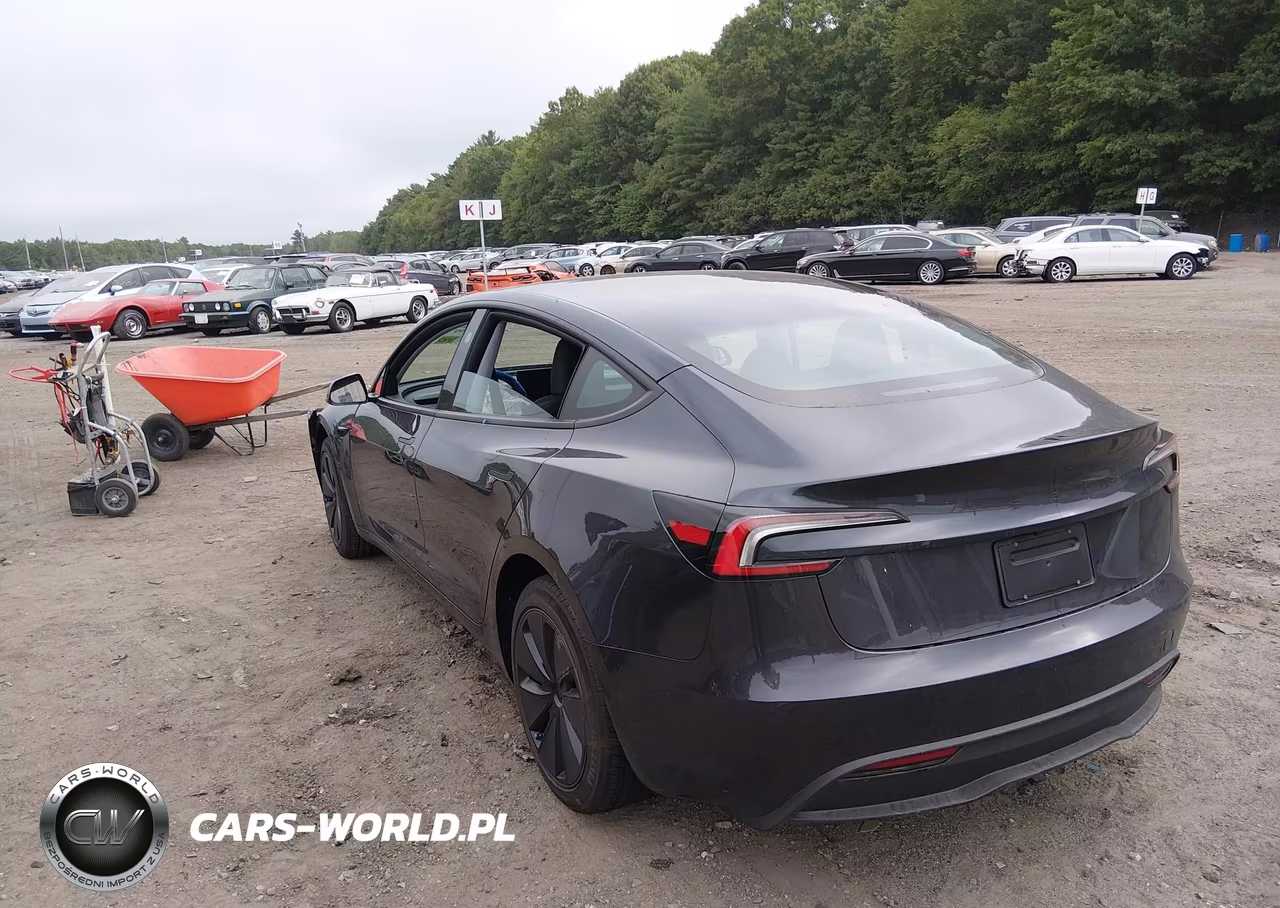 2026 Tesla Model 3 Premium Rear-Wheel Drive-Rear-Wheel Drive VIN:5YJ3E1EA8TF190111 - 3