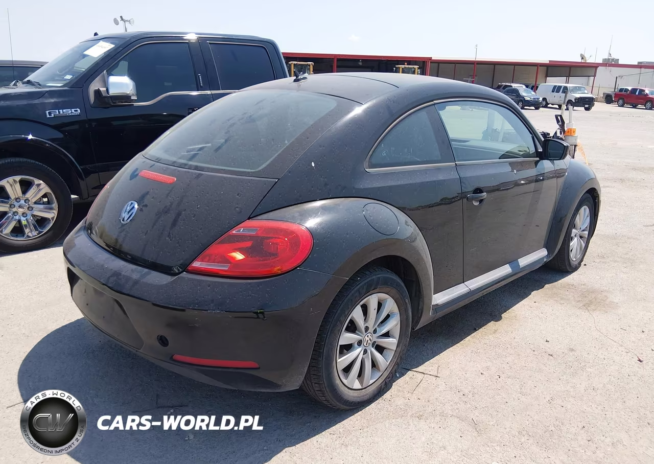 2015 Volkswagen Beetle 1.8T Fleet Edition VIN:3VWF17AT7FM644428 - 4