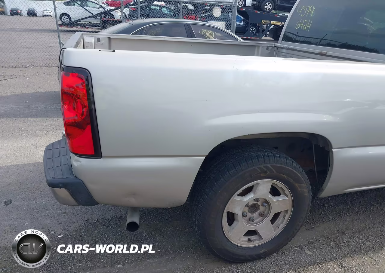 2007 Chevrolet Silverado 1500 Classic Work Truck VIN:1GCEC19X07Z124729 - 12