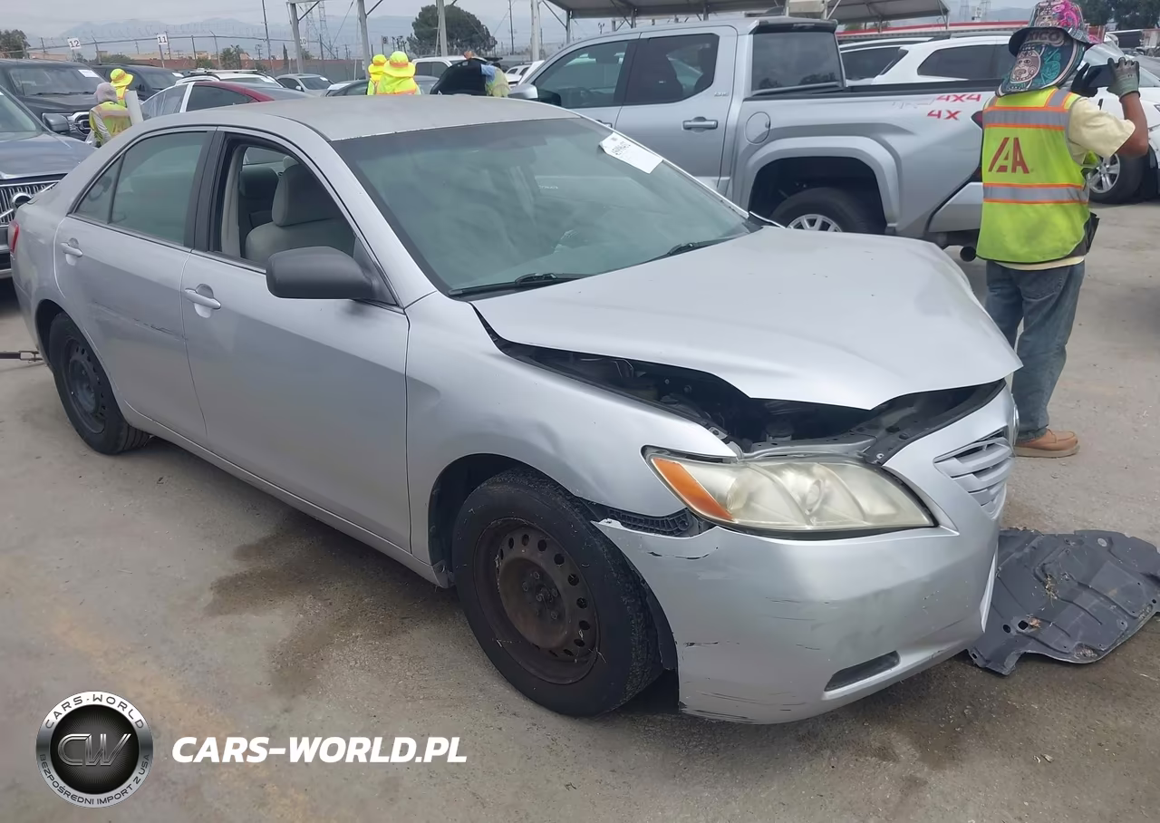 2009 Toyota Camry Le – zdjęcie 1 z 13