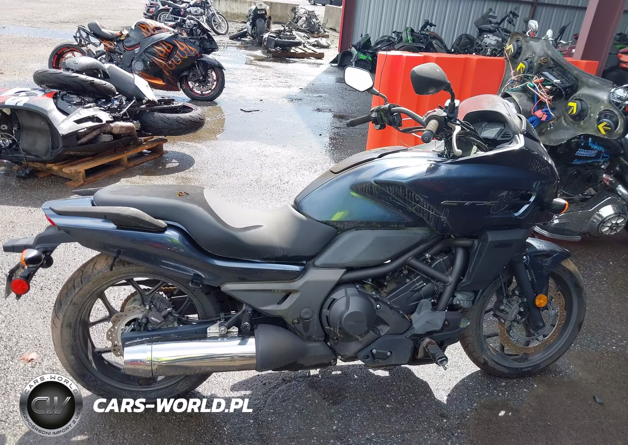 2015 Honda Ctx700 D VIN:JH2RC6946FK100762 - 12