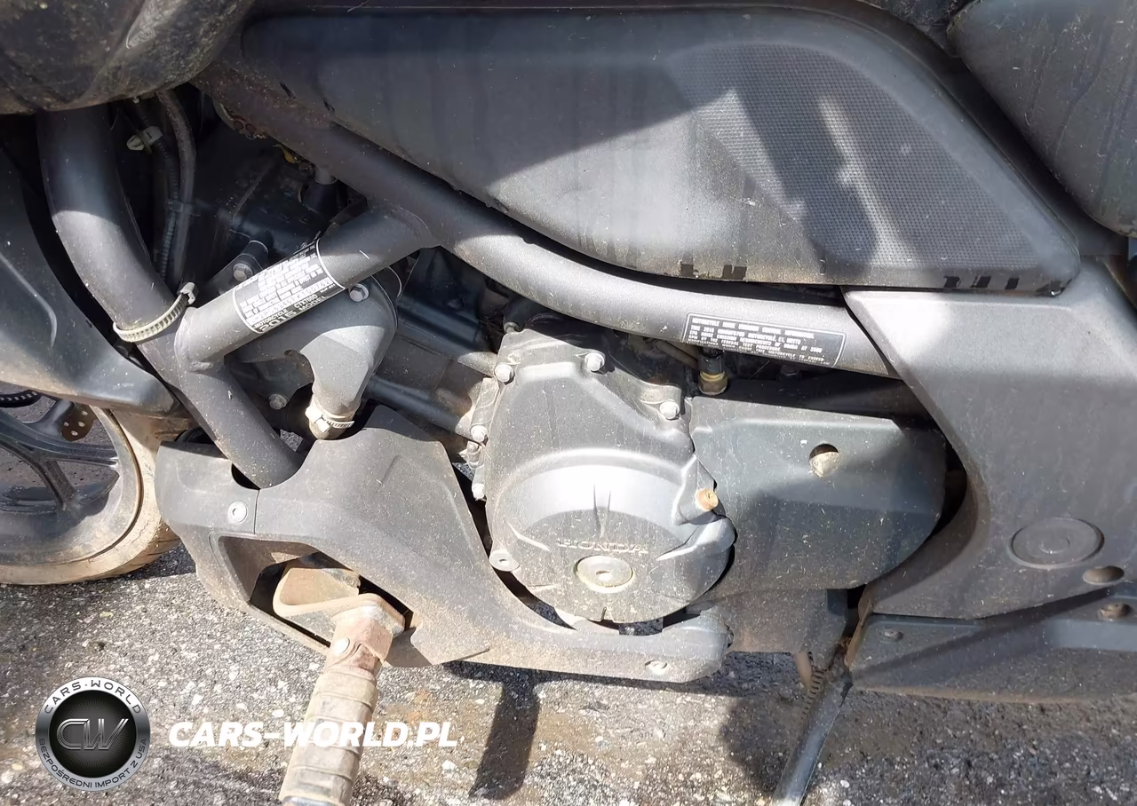 2015 Honda Ctx700 D VIN:JH2RC6946FK100762 - 9