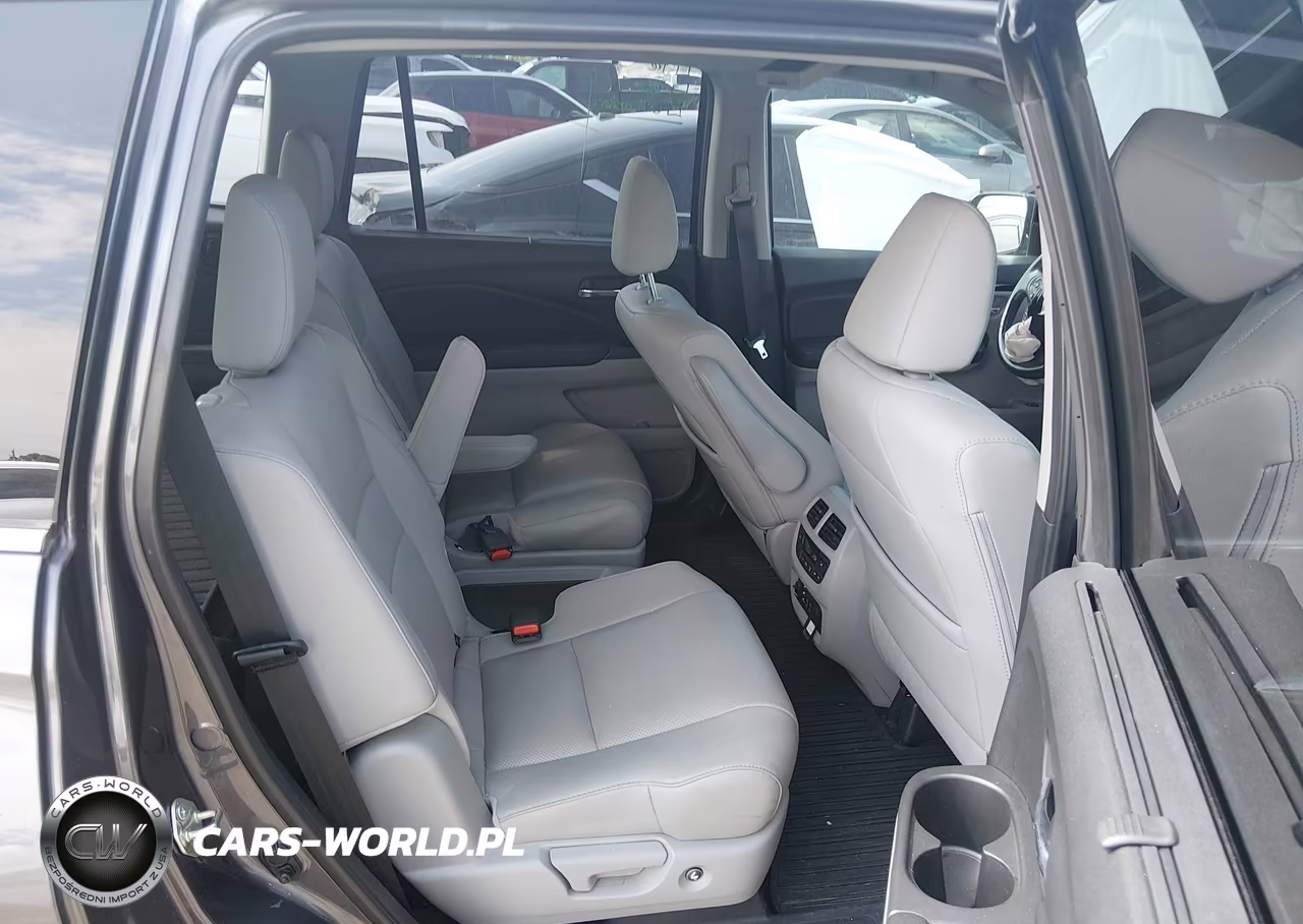 2017 Honda Pilot Elite VIN:5FNYF6H07HB065501 - 8