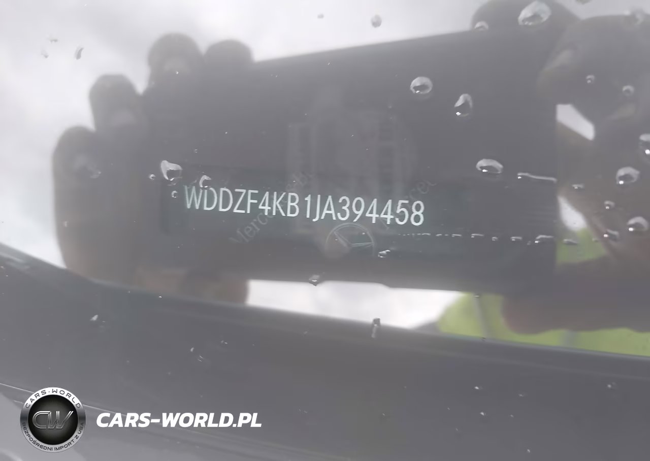 2018 Mercedes-Benz E 300 4Matic VIN:WDDZF4KB1JA394458 - 17