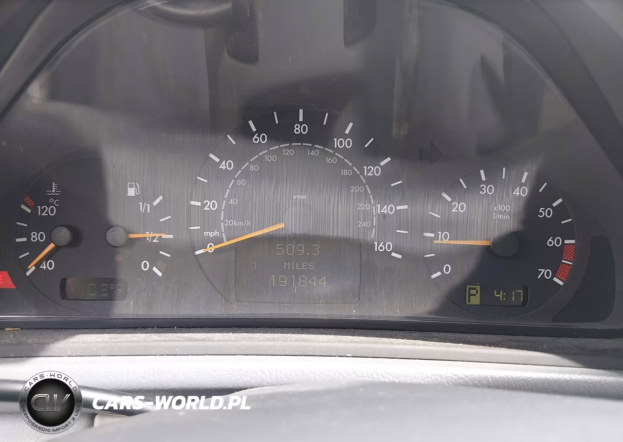 2002 Mercedes-Benz Clk 320 VIN:WDBLK65G22T123573 - 7