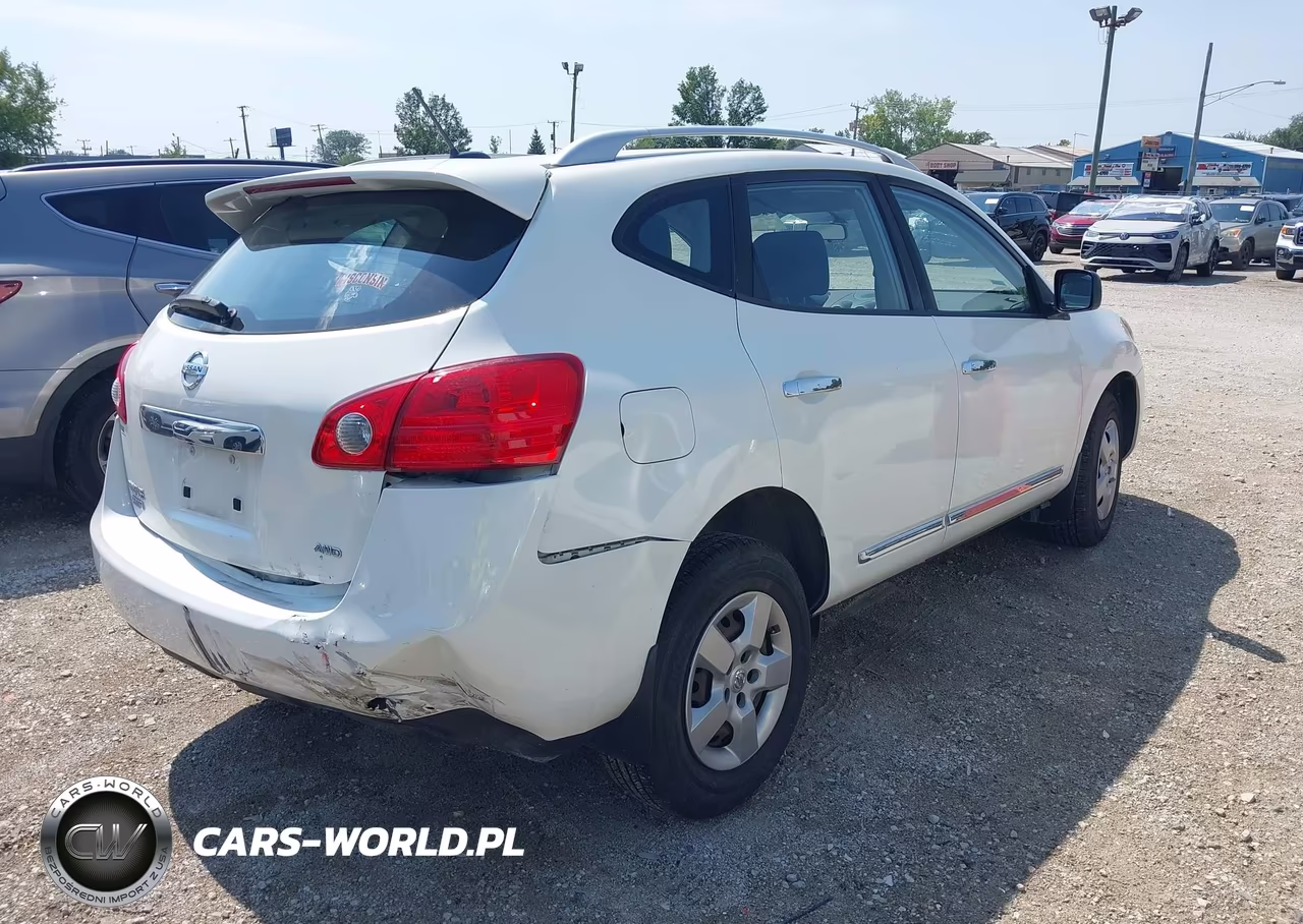 2015 Nissan Rogue Select S VIN:JN8AS5MV7FW768909 - 4