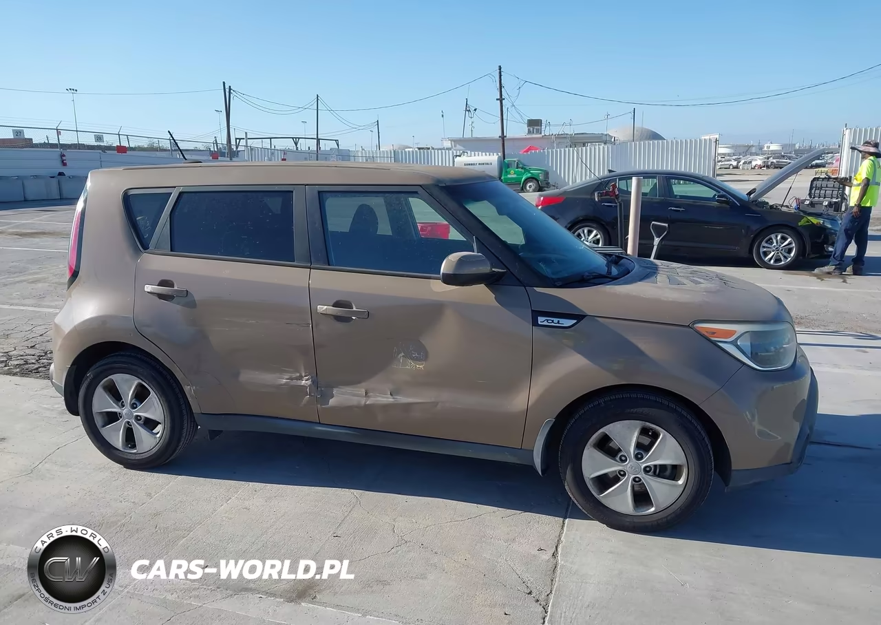 2015 Kia Soul VIN:KNDJN2A24F7230920 - 13