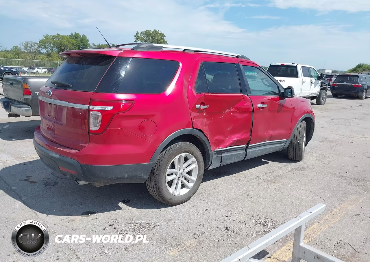 2011 Ford Explorer Xlt VIN:1FMHK8D84BGA53527 - 4