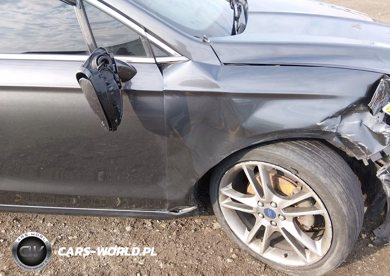 2015 Ford Fusion Titanium VIN:3FA6P0D91FR220101 - 19