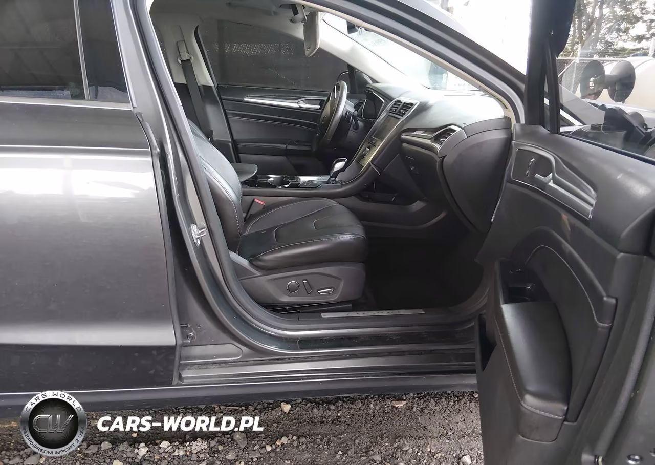 2015 Ford Fusion Titanium VIN:3FA6P0D91FR220101 - 5