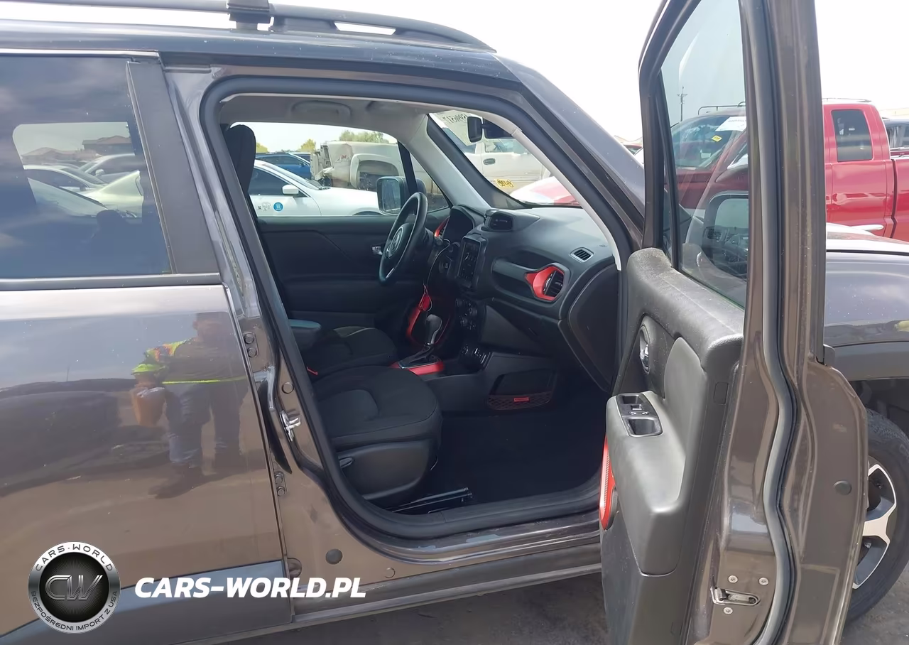 2021 Jeep Renegade Trailhawk 4X4 VIN:ZACNJDC11MPM40532 - 5