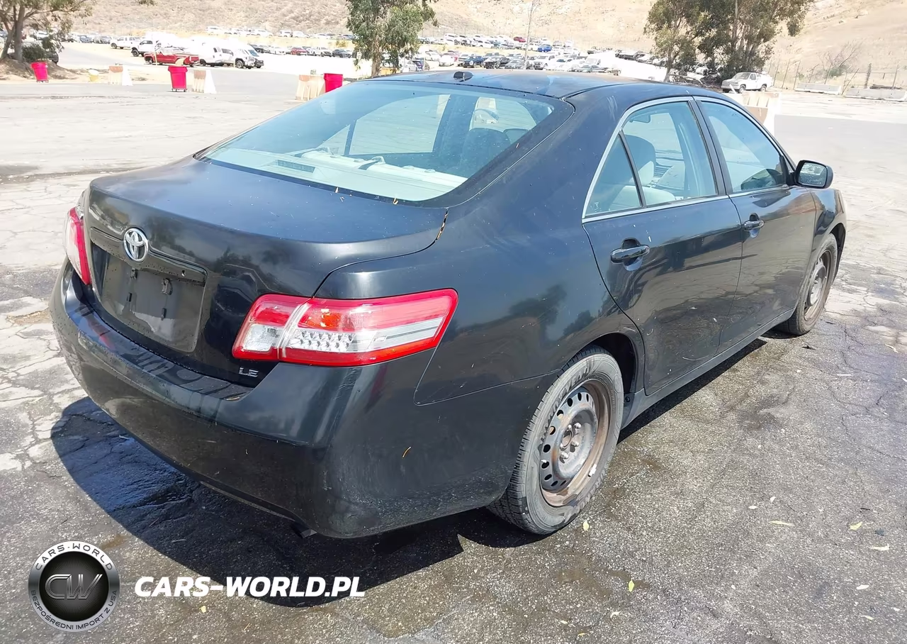 2010 Toyota Camry Le VIN:4T1BF3EK8AU533772 - 4
