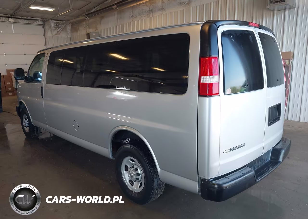 2020 Chevrolet Express Passenger Rwd 3500 Extended Wheelbase Ls VIN:1GAZGNFG4L1266908 - 3