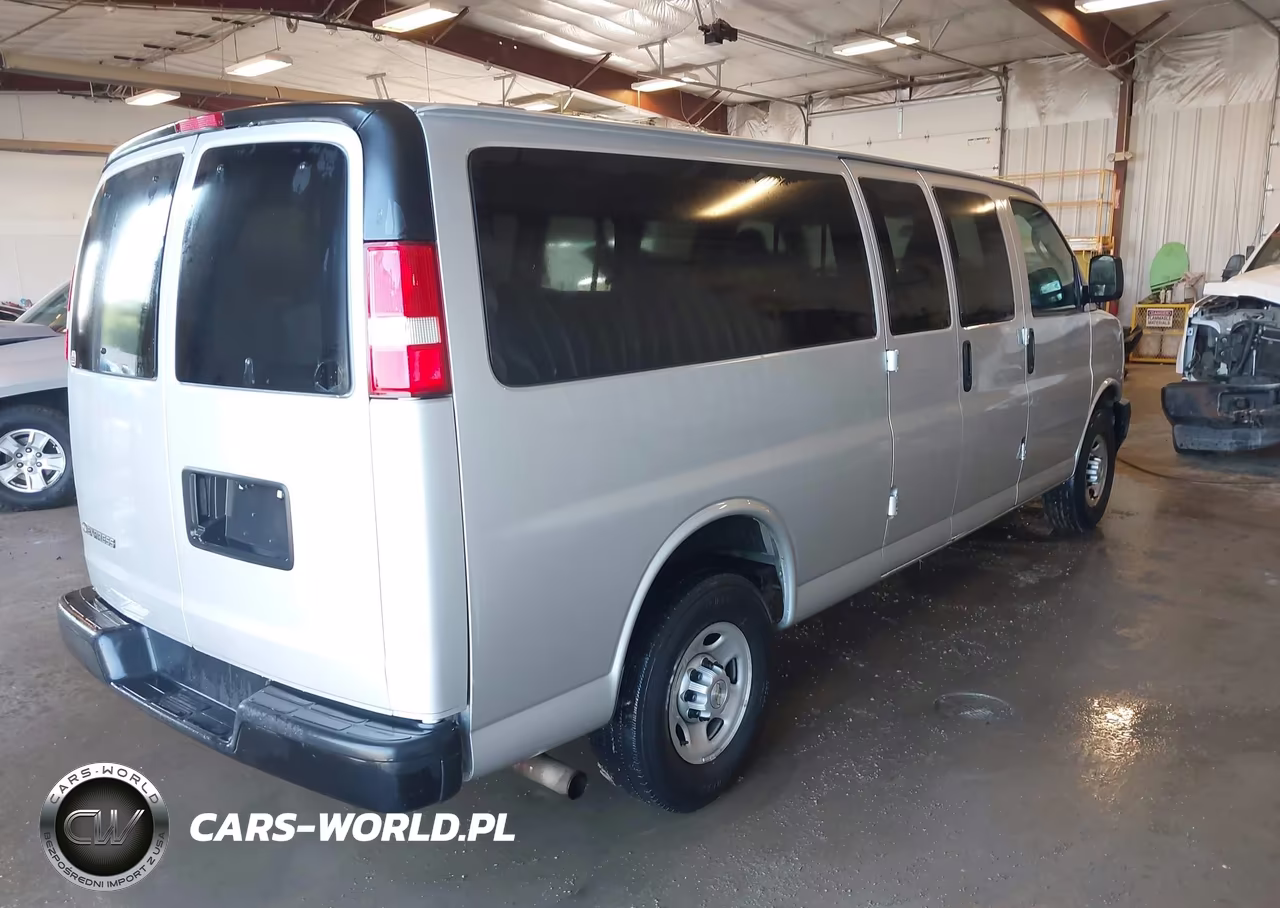 2020 Chevrolet Express Passenger Rwd 3500 Extended Wheelbase Ls VIN:1GAZGNFG4L1266908 - 4