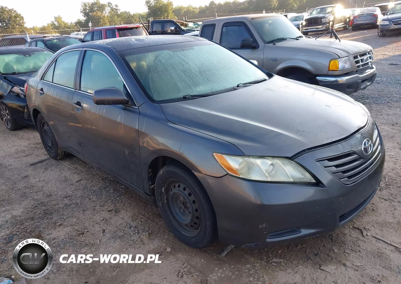 2009 Toyota Camry Le – zdjęcie 1 z 13