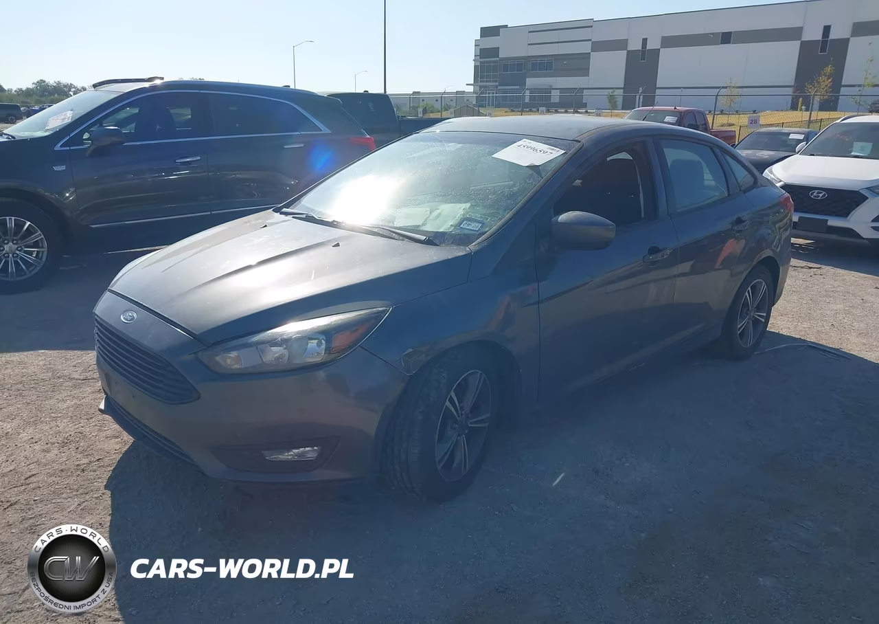2018 Ford Focus Se VIN:1FADP3FE3JL236035 - 2