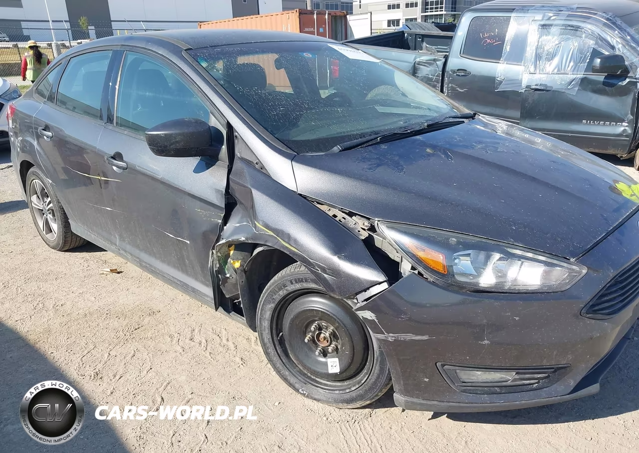 2018 Ford Focus Se VIN:1FADP3FE3JL236035 - 6