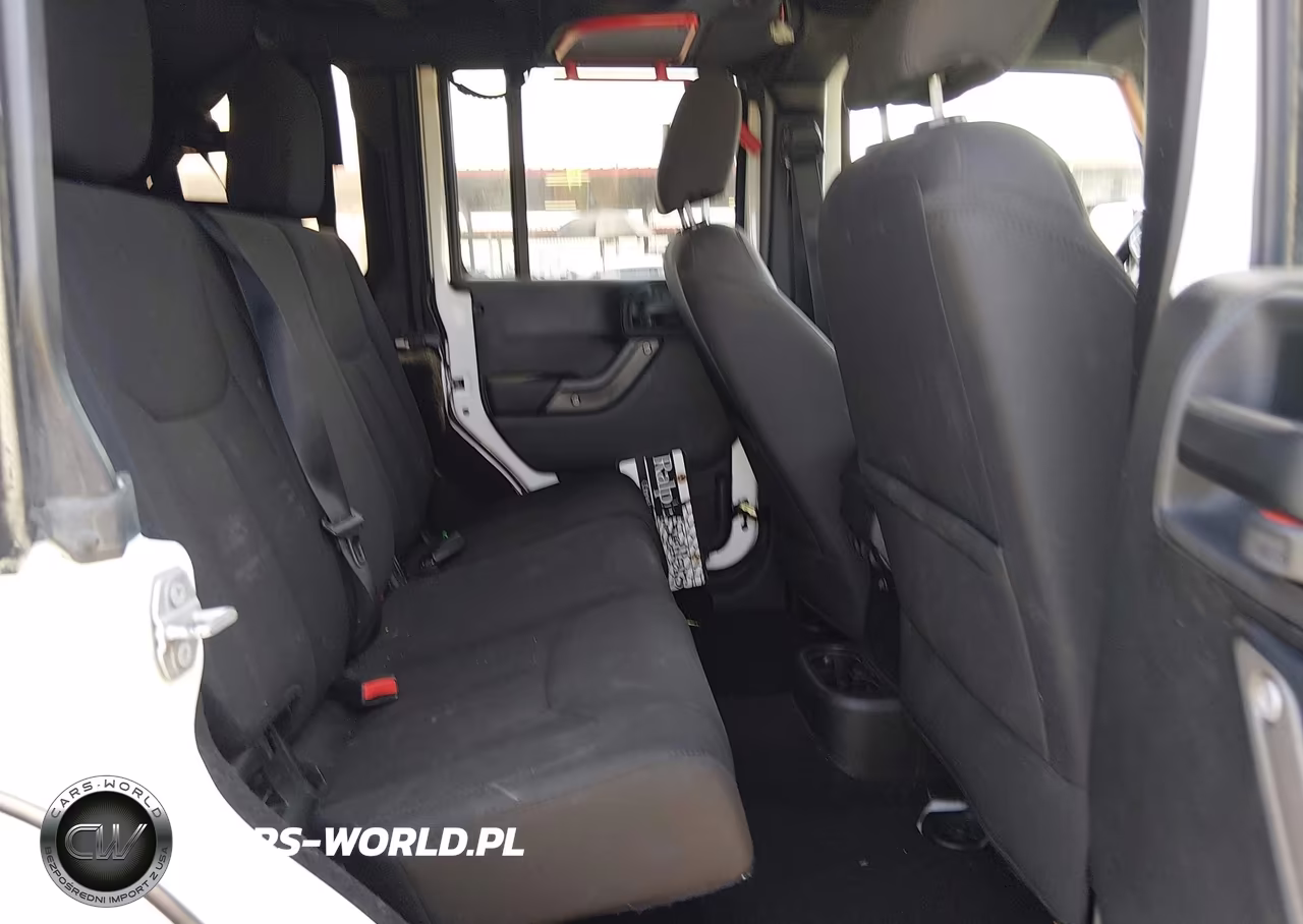 2017 Jeep Wrangler Unlimited Willys Wheeler VIN:1C4BJWDG9HL598194 - 8