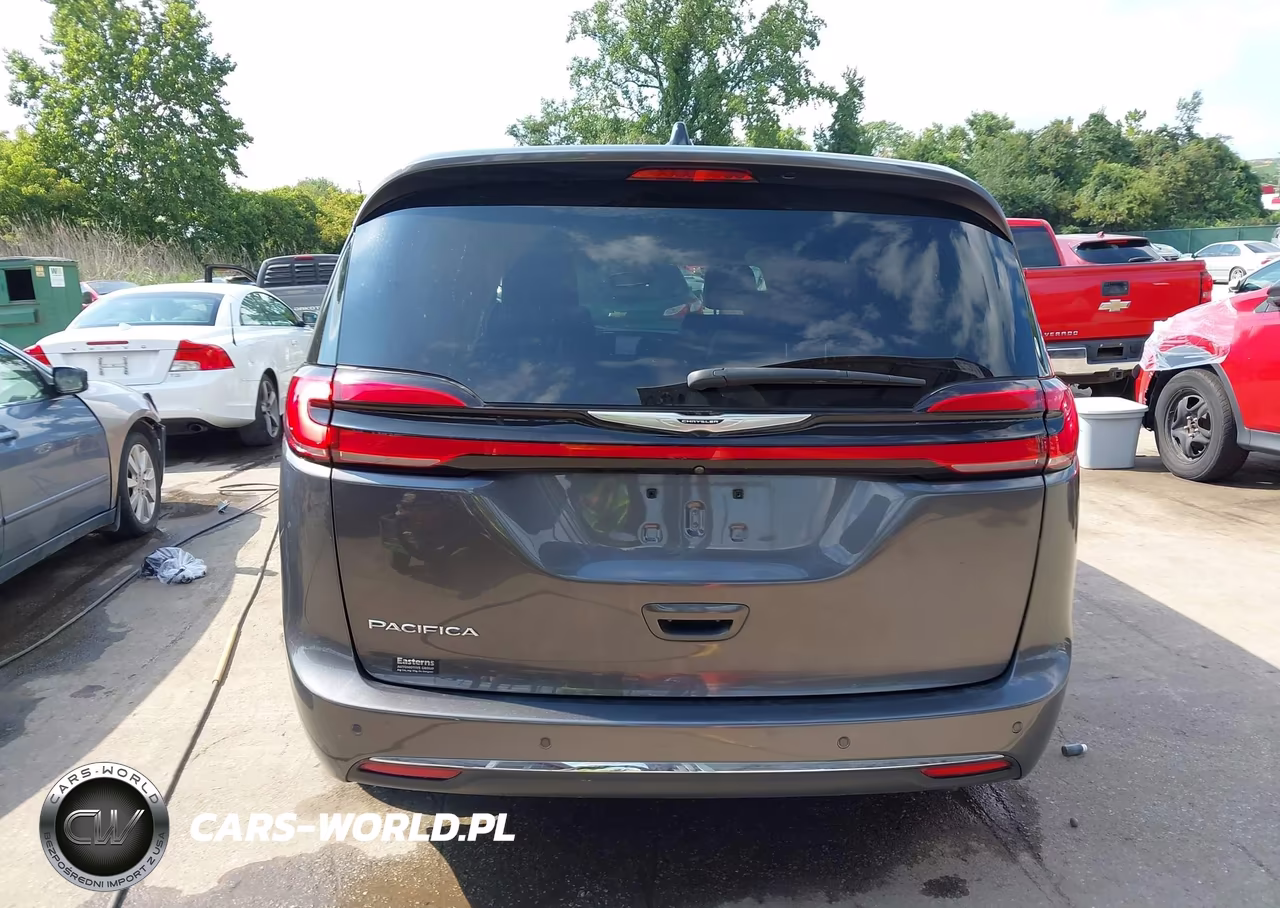 2023 Chrysler Pacifica Touring L VIN:2C4RC1BG9PR600711 - 16