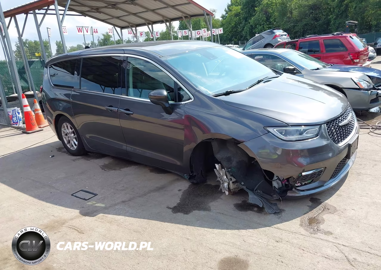 2023 Chrysler Pacifica Touring L VIN:2C4RC1BG9PR600711 - 6