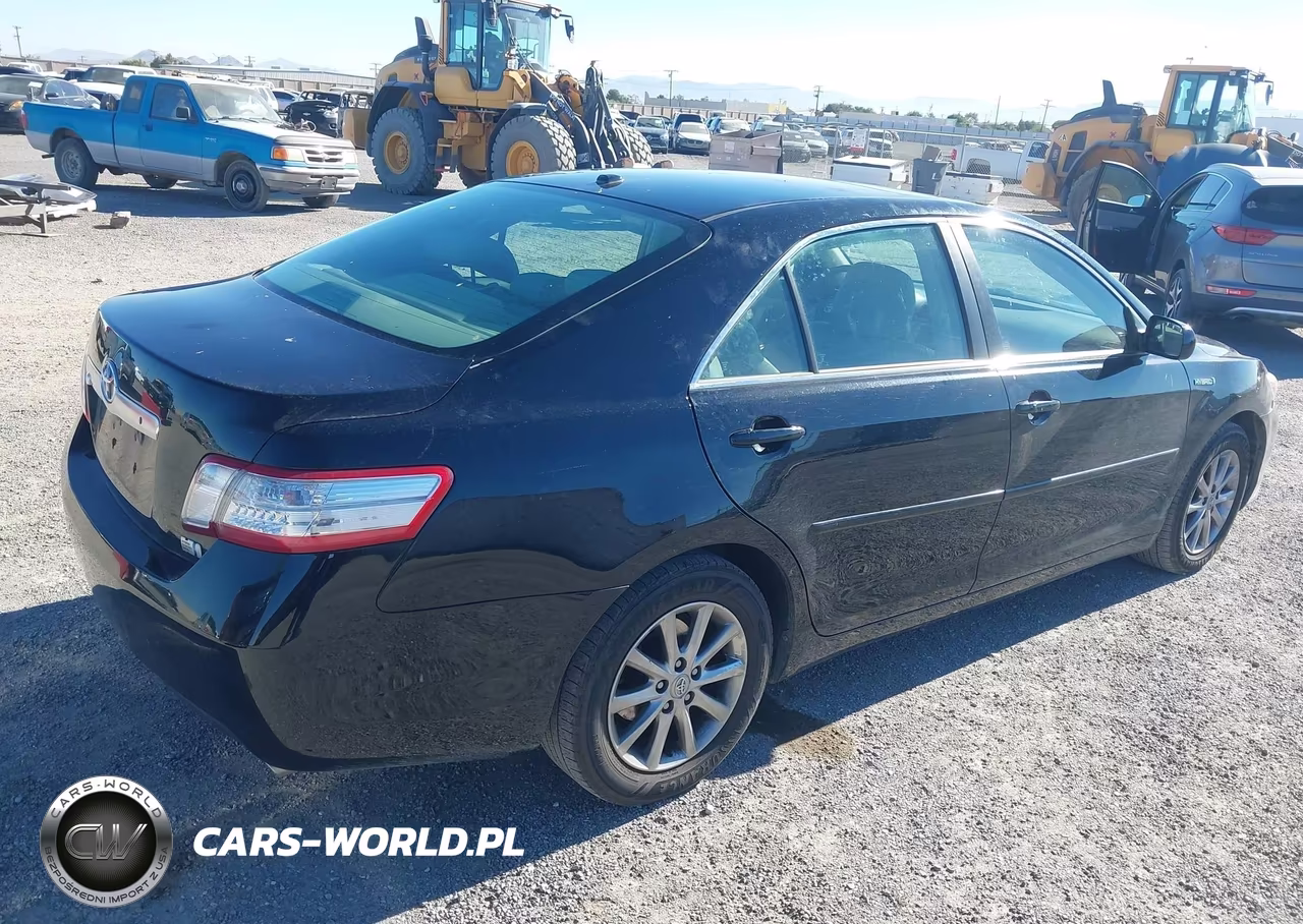 2011 Toyota Camry Hybrid VIN:4T1BB3EKXBU133239 - 4
