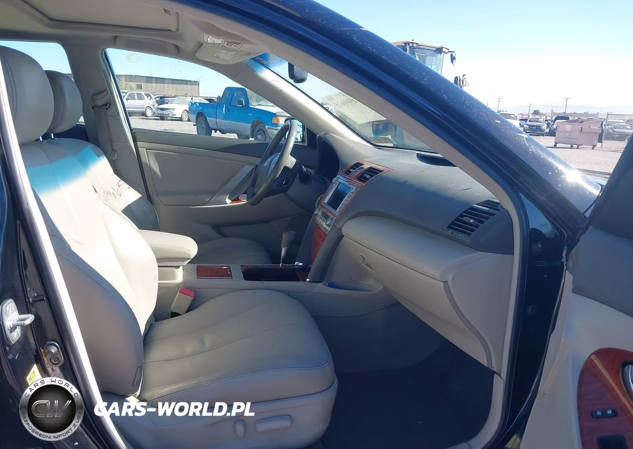 2011 Toyota Camry Hybrid VIN:4T1BB3EKXBU133239 - 5