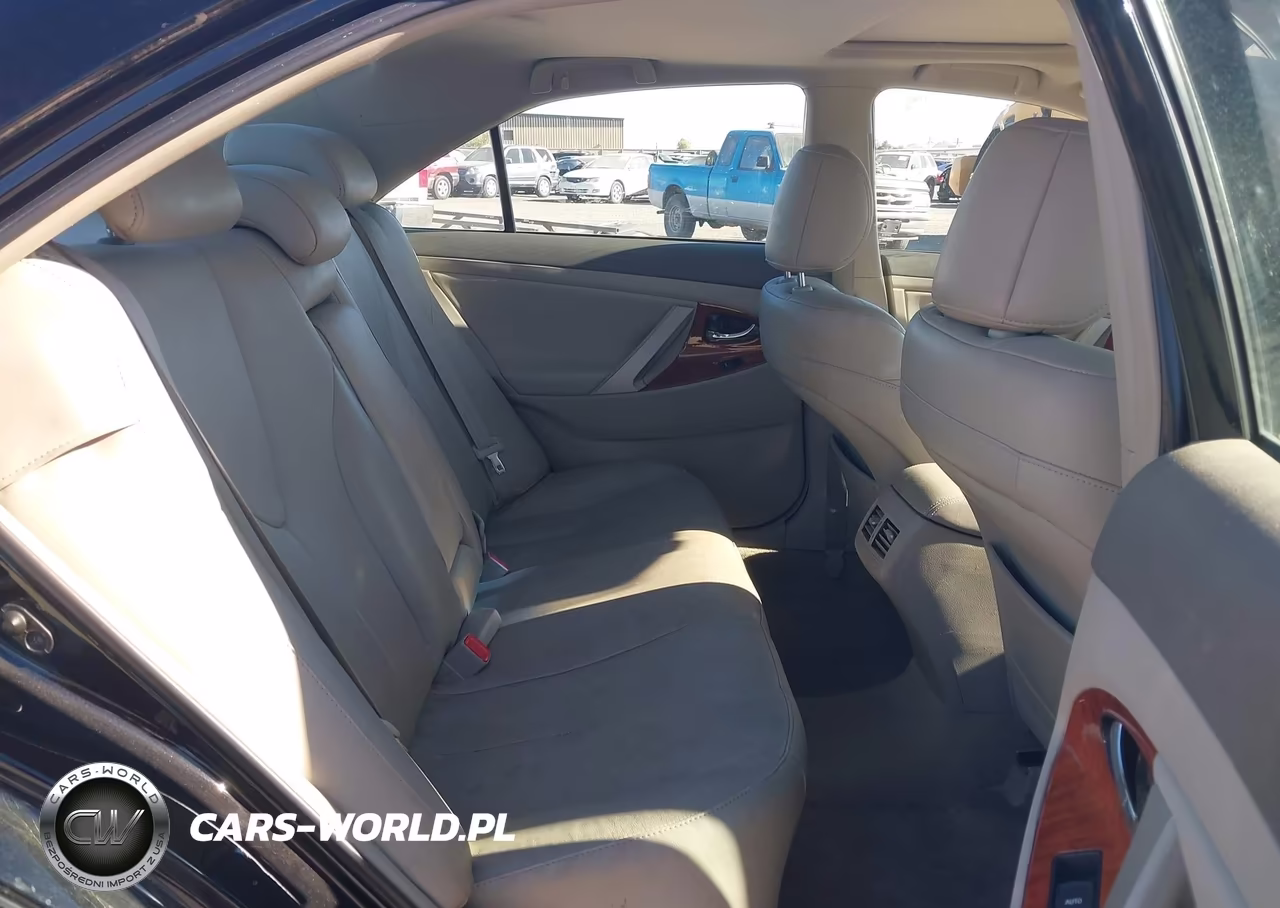 2011 Toyota Camry Hybrid VIN:4T1BB3EKXBU133239 - 8
