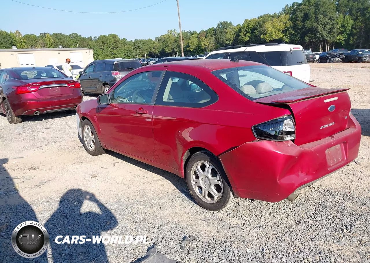 2009 Ford Focus Se VIN:1FAHP32N69W145844 - 3