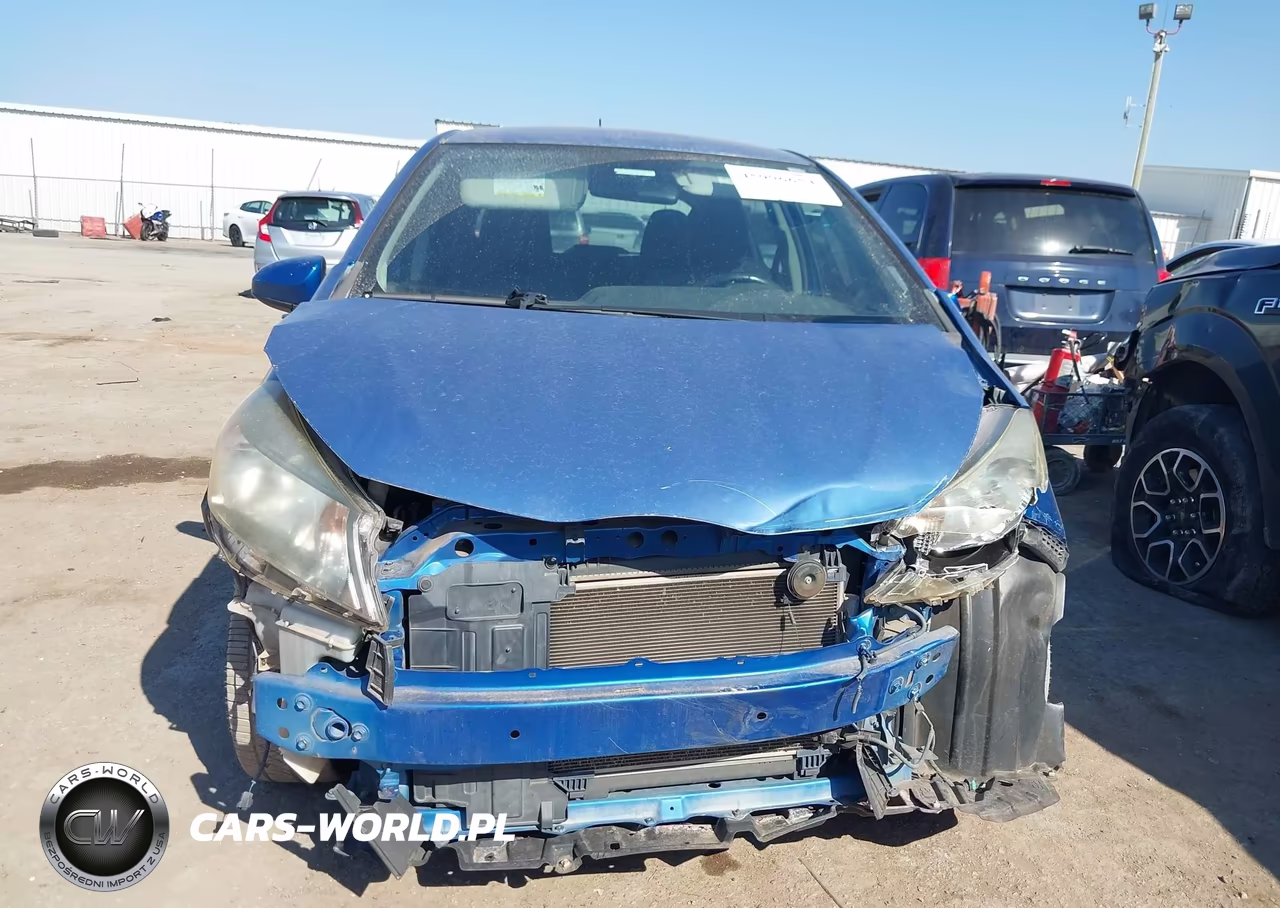 2013 Toyota Yaris Se VIN:JTDKTUD33DD564803 - 13