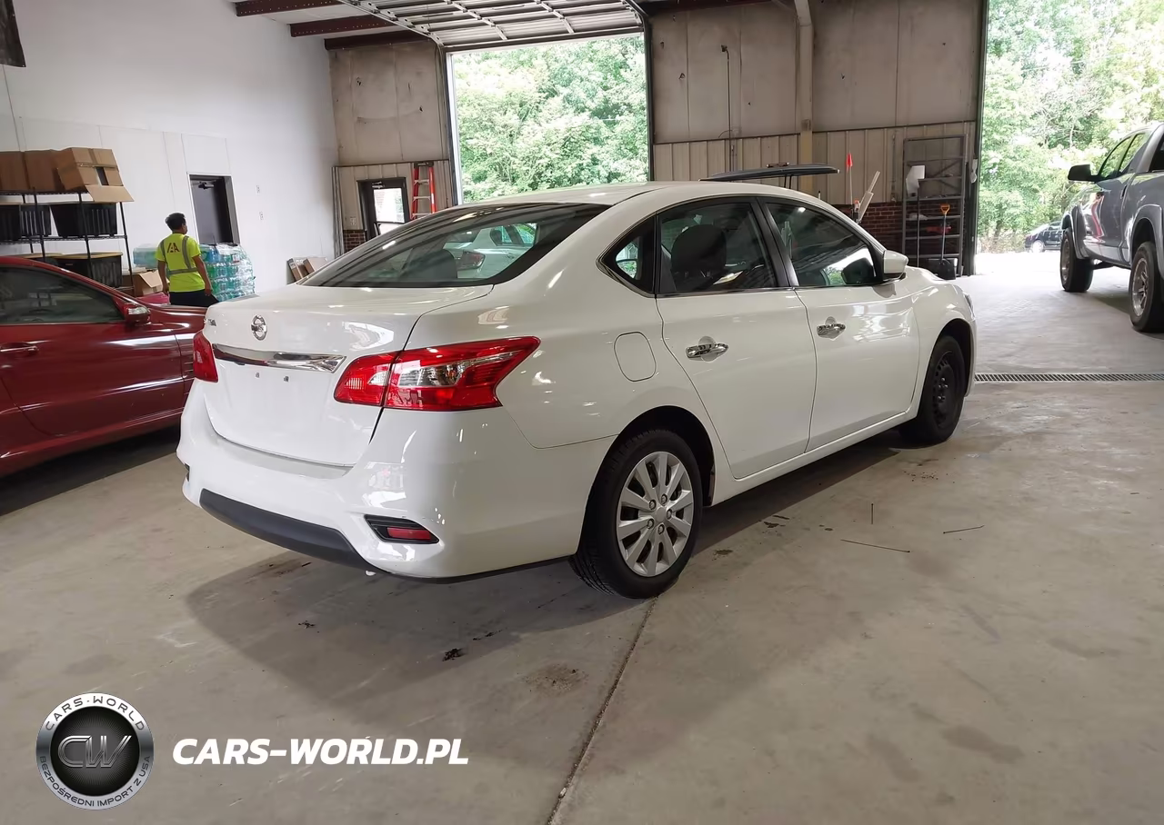 2019 Nissan Sentra S VIN:3N1AB7APXKY352372 - 4