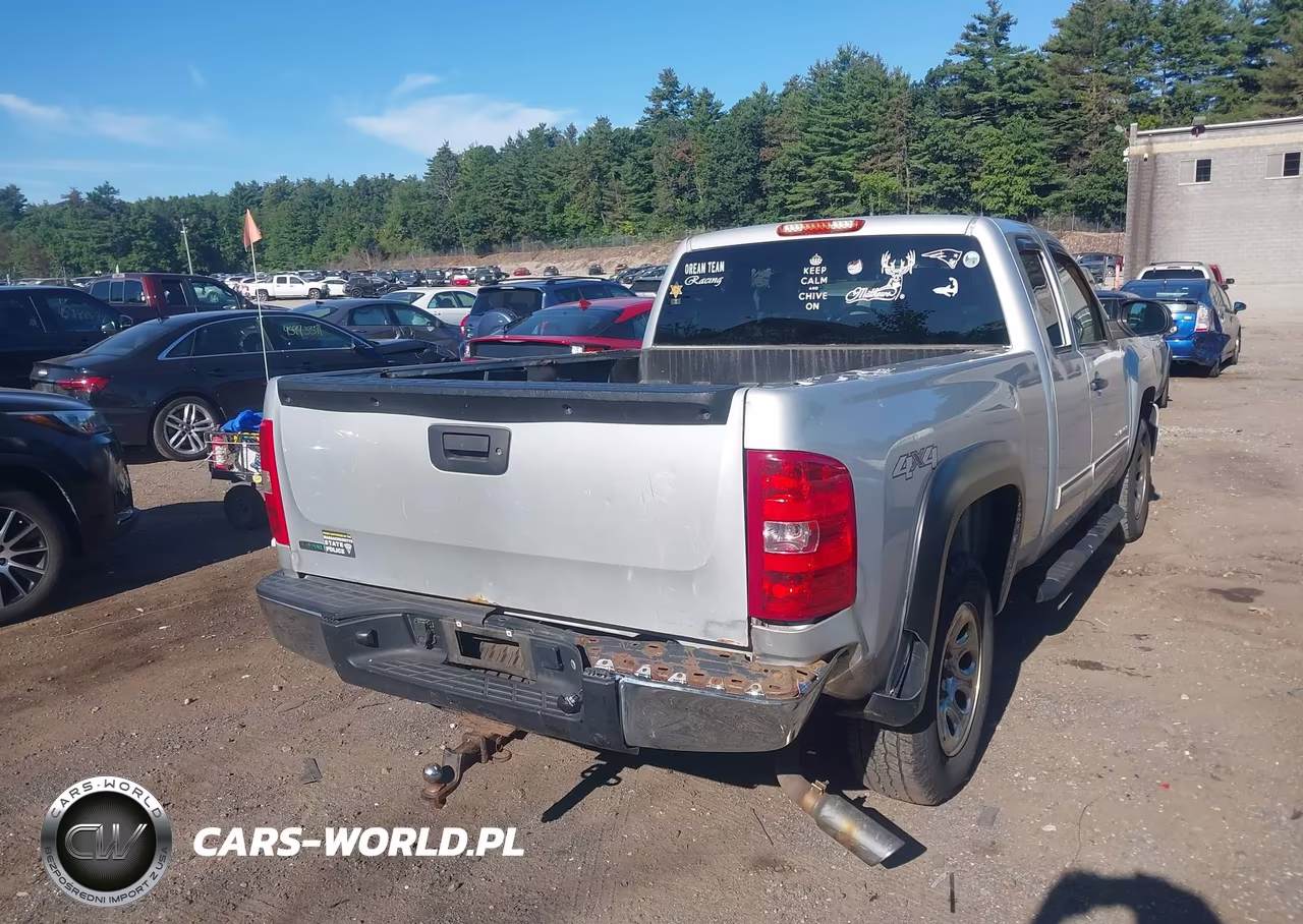 2011 Chevrolet Silverado 1500 Ls VIN:1GCRKREA4BZ299305 - 4