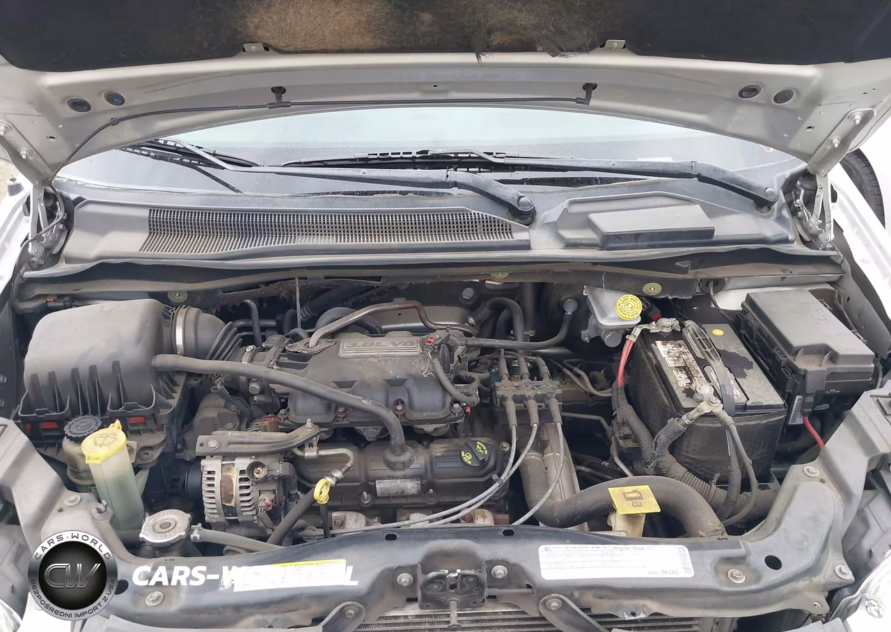 2010 Chrysler Town & Country Touring VIN:2A4RR5D14AR253238 - 10